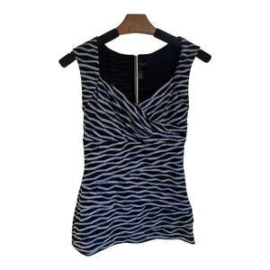 BUNDLE White House Black Market Sleeveless Tops XS